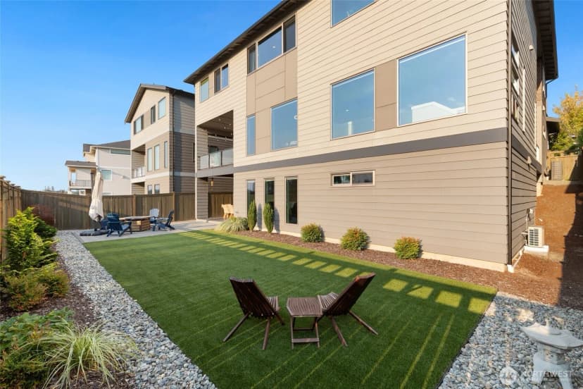 Property photo for 33569 Walnut Avenue Se, Black Diamond photo 31