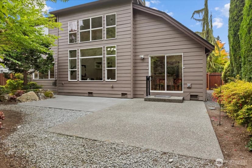 Property photo for 17405 33rd Drive Se, Bothell photo 24