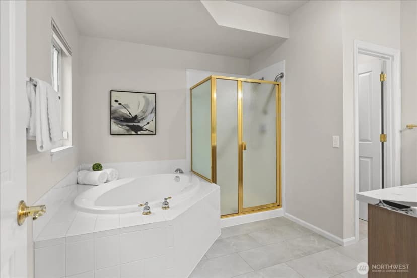 Property photo for 17405 33rd Drive Se, Bothell photo 15