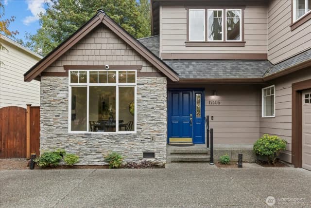 Property photo for 17405 33rd Drive Se, Bothell photo 2