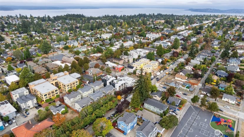 Property photo for 4122 A 42nd Avenue Sw, Seattle photo 27