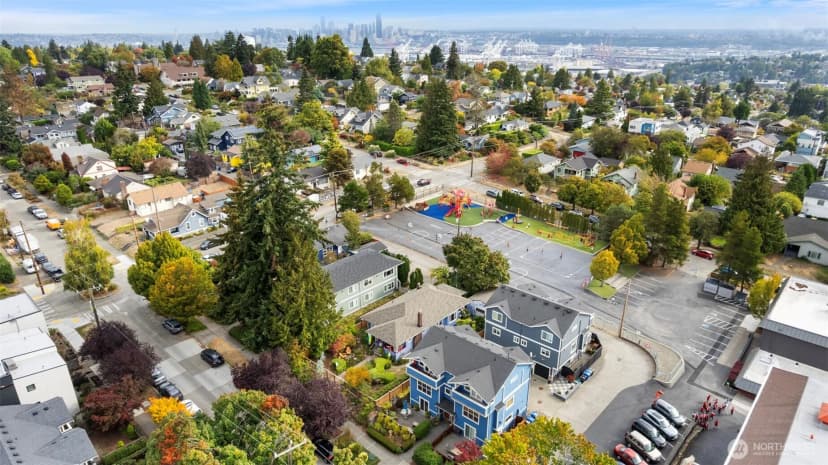 Property photo for 4122 A 42nd Avenue Sw, Seattle photo 26