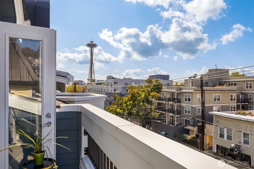 Property photo for 812 5th Avenue N #410, Seattle photo 12