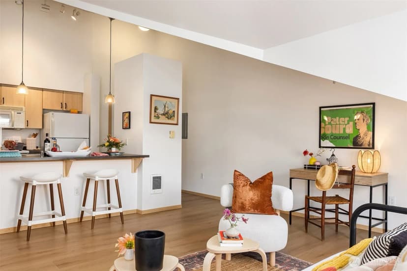 Property photo for 812 5th Avenue N #410, Seattle photo 9
