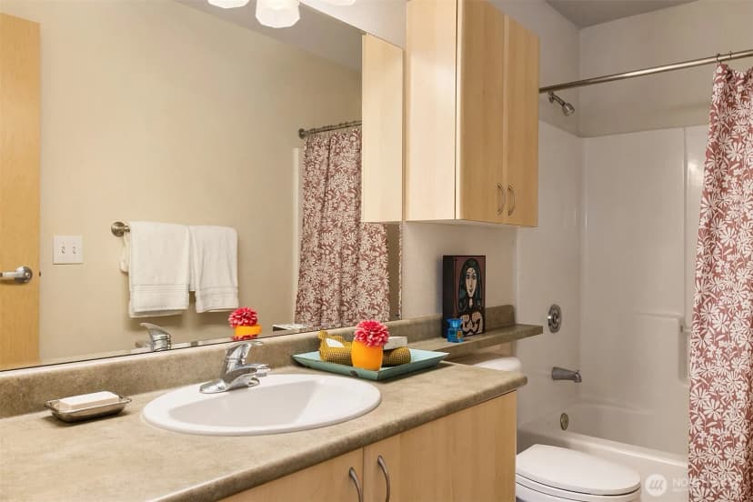 Property photo for 812 5th Avenue N #410, Seattle photo 18