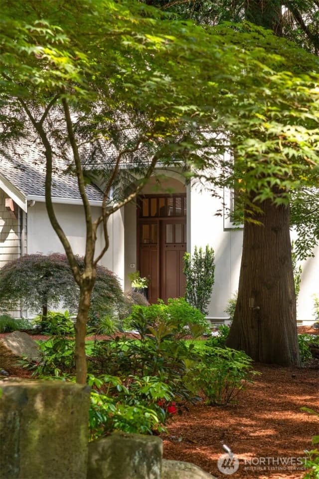 Property photo for 13266 Ne 47th Street, Bellevue photo 3