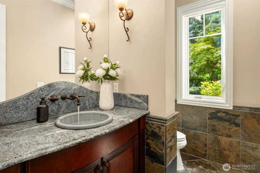 Property photo for 13266 Ne 47th Street, Bellevue photo 21