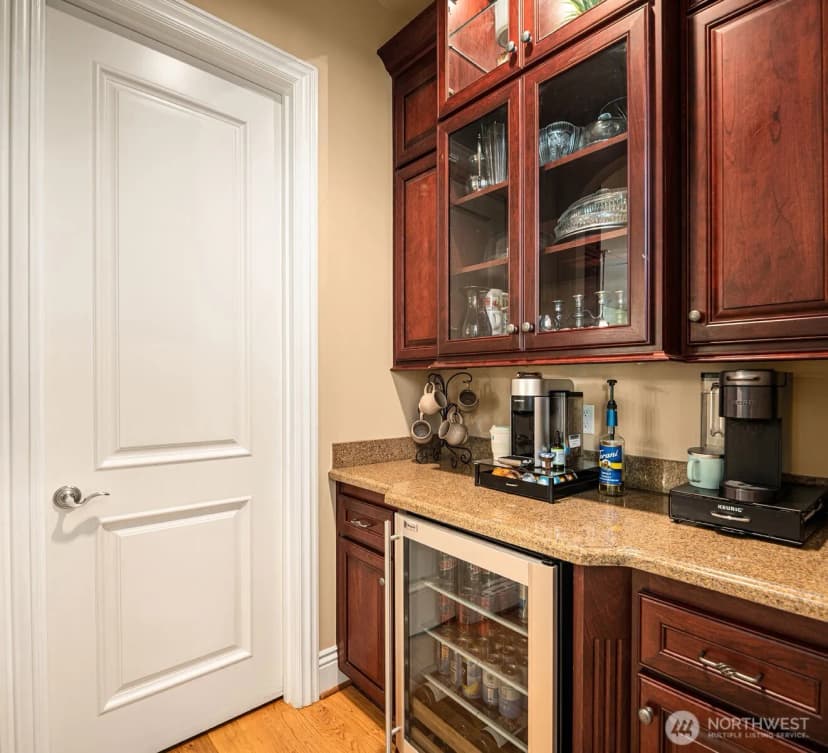 Property photo for 13266 Ne 47th Street, Bellevue photo 15