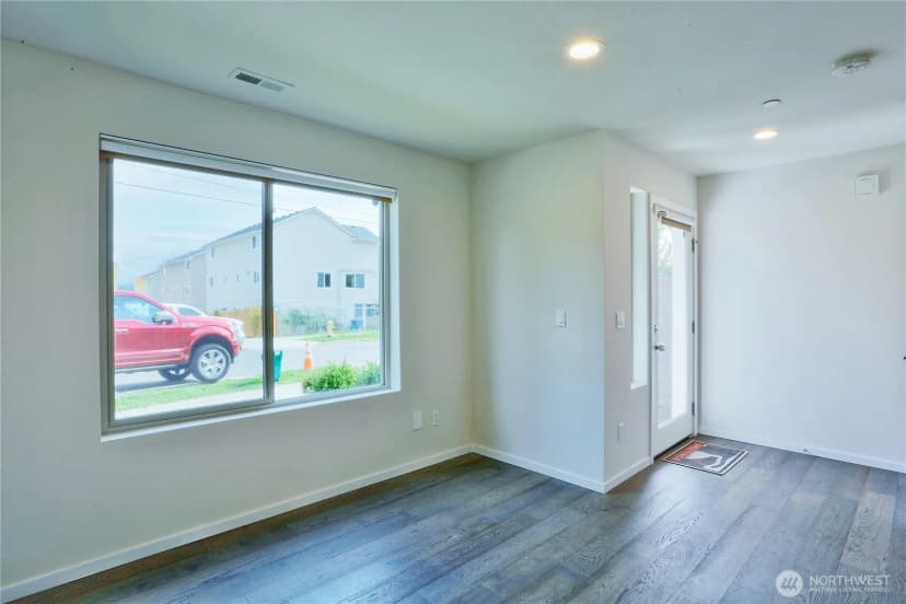 Property photo for 7531 43rd Avenue S, Seattle photo 8