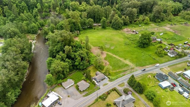 Property photo for 6 Xxx S Machias Road, Snohomish photo 3