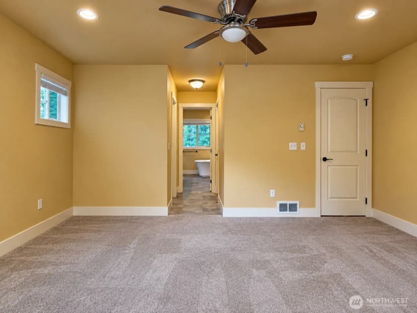 Property photo for 98 Nw Glade Court, Bremerton photo 13