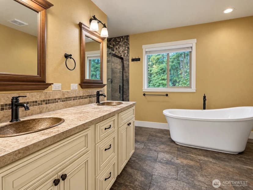 Property photo for 98 Nw Glade Court, Bremerton photo 14