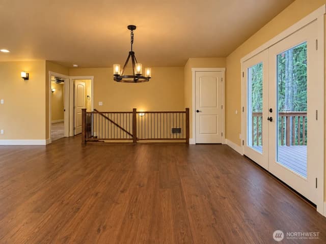 Property photo for 98 Nw Glade Court, Bremerton photo 4