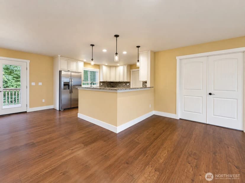 Property photo for 98 Nw Glade Court, Bremerton photo 6