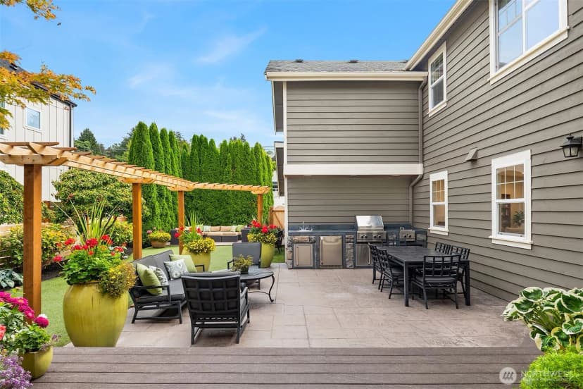 Property photo for 3432 33rd Avenue W, Seattle photo 10