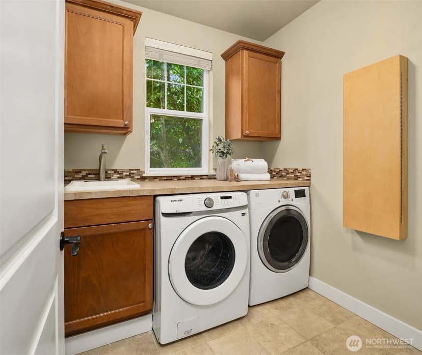 Property photo for 3432 33rd Avenue W, Seattle photo 31