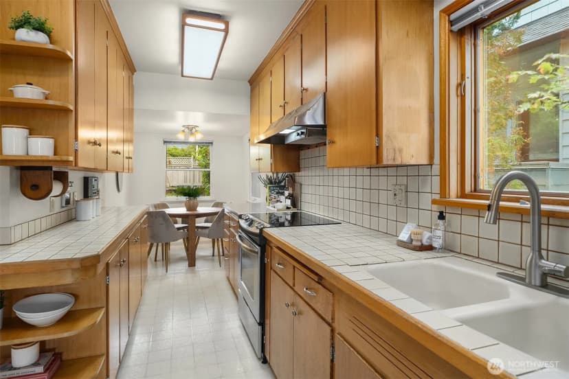 Property photo for 2514 43rd Avenue W, Seattle photo 21
