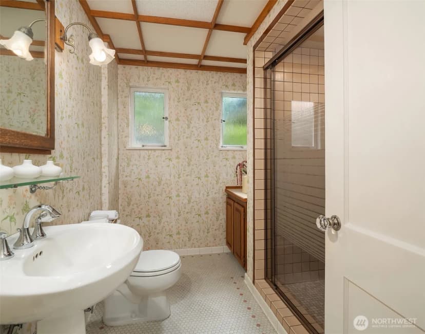 Property photo for 2514 43rd Avenue W, Seattle photo 22