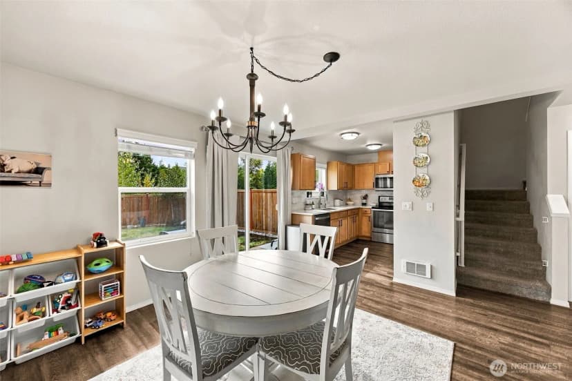 Property photo for 24019 Se 282nd Street, Maple Valley photo 9