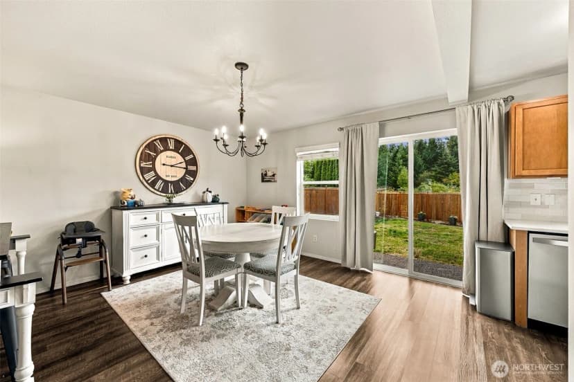 Property photo for 24019 Se 282nd Street, Maple Valley photo 5