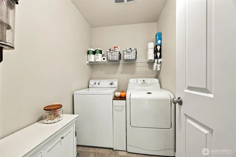 Property photo for 24019 Se 282nd Street, Maple Valley photo 19