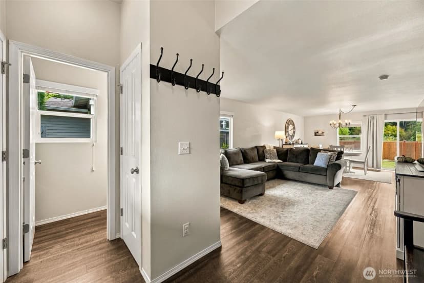 Property photo for 24019 Se 282nd Street, Maple Valley photo 10