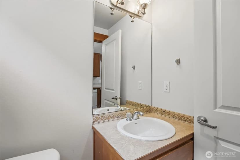 Property photo for 920 Sw Holden Street #b, Seattle photo 21