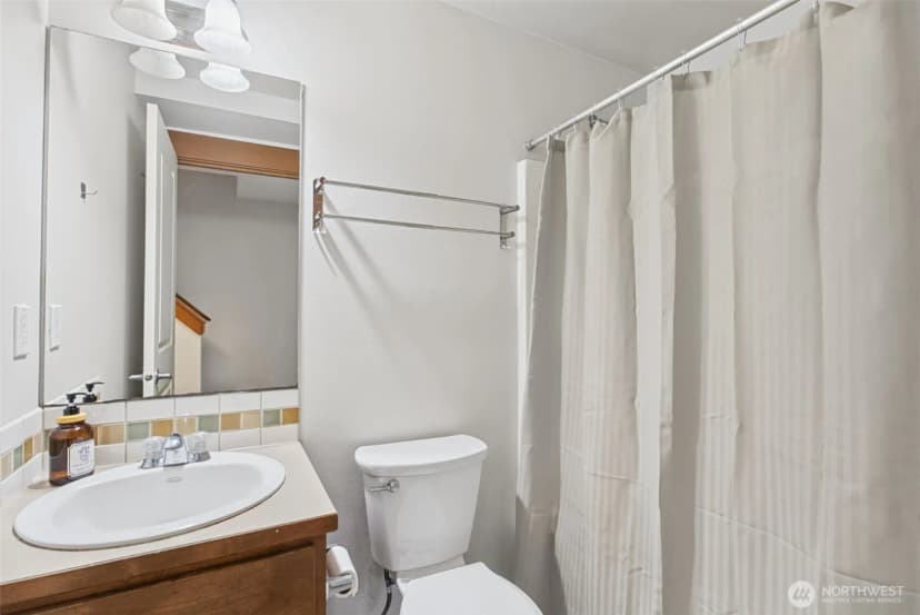 Property photo for 920 Sw Holden Street #b, Seattle photo 8