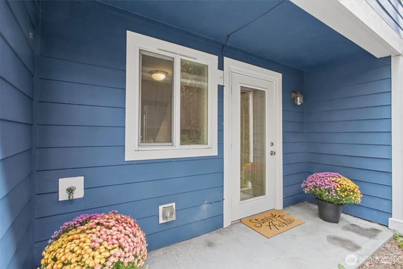 Property photo for 920 Sw Holden Street #b, Seattle photo 32
