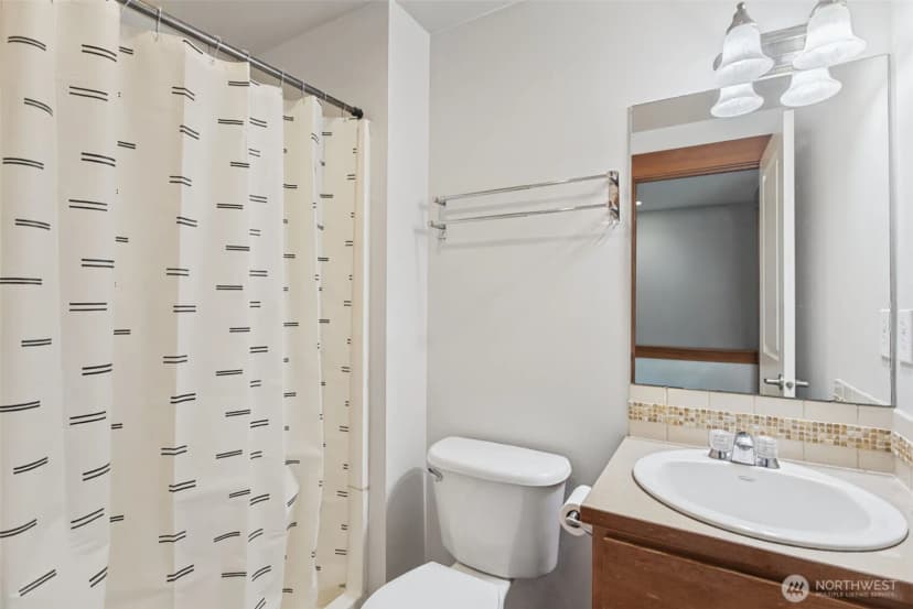 Property photo for 920 Sw Holden Street #b, Seattle photo 29
