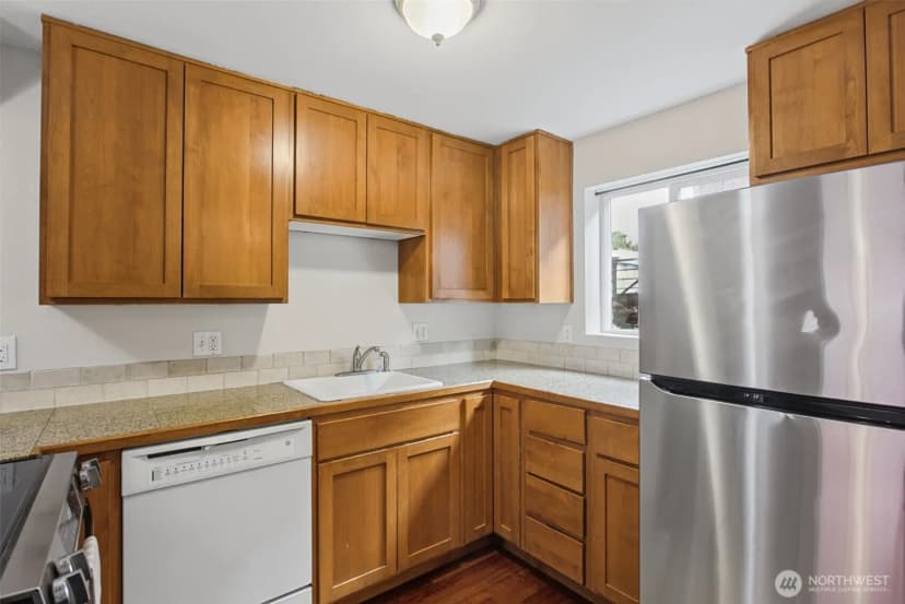 Property photo for 920 Sw Holden Street #b, Seattle photo 16
