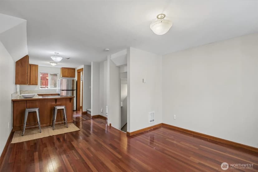 Property photo for 920 Sw Holden Street #b, Seattle photo 13