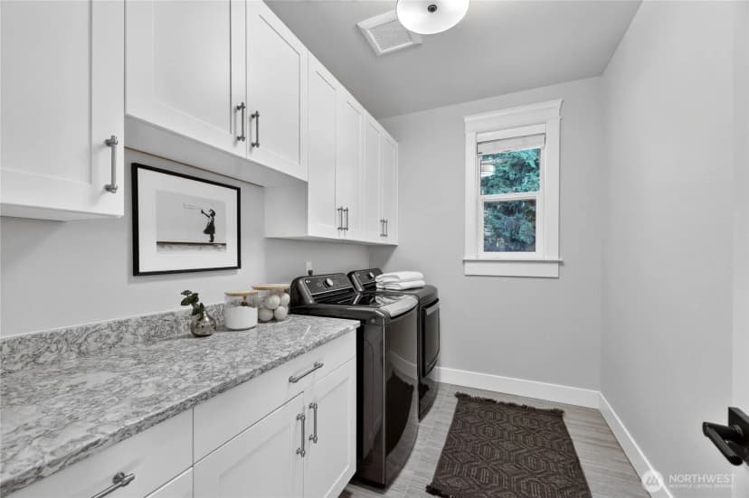 Property photo for 2300 126th Avenue Ne, Bellevue photo 26