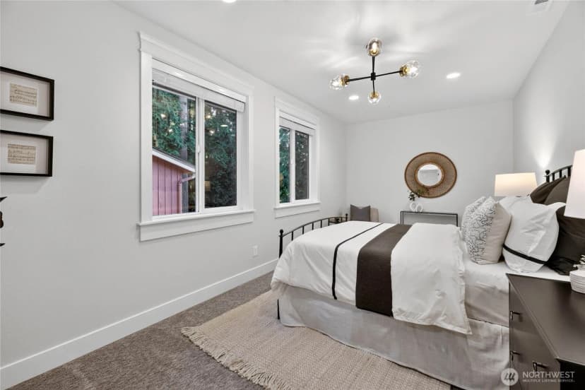 Property photo for 2300 126th Avenue Ne, Bellevue photo 25