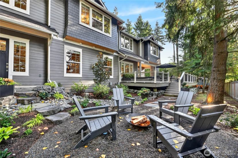Property photo for 2300 126th Avenue Ne, Bellevue photo 33