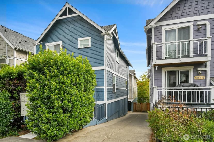 Property photo for 1818 27th Avenue, Seattle photo 30