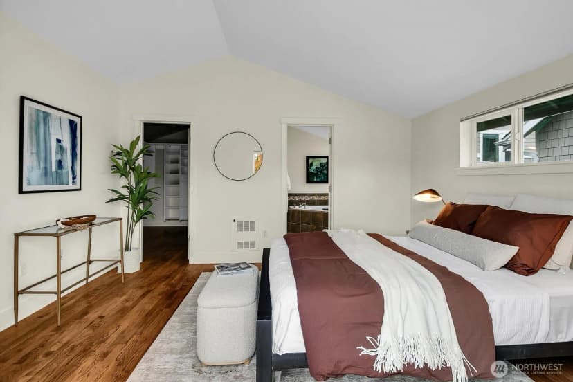 Property photo for 1818 27th Avenue, Seattle photo 13