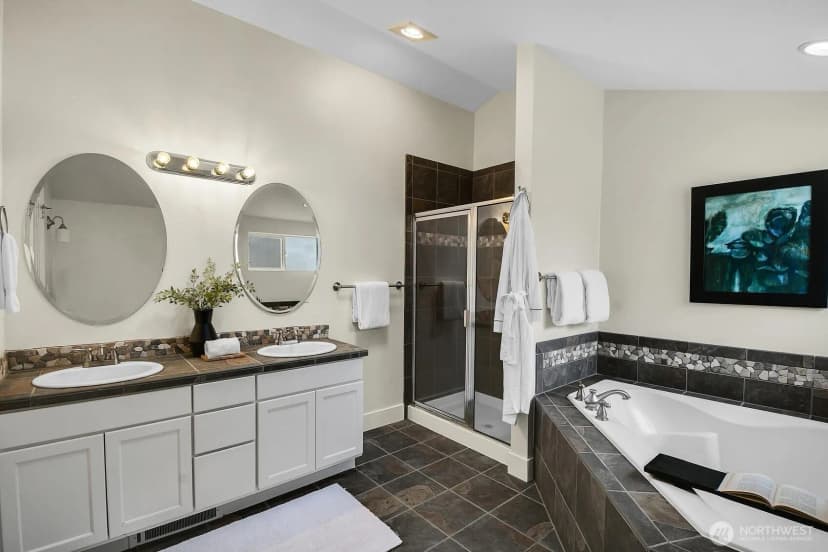 Property photo for 1818 27th Avenue, Seattle photo 16