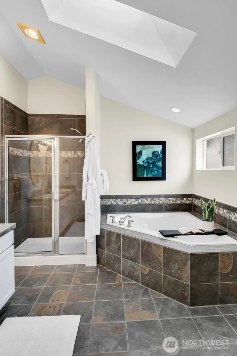 Property photo for 1818 27th Avenue, Seattle photo 17