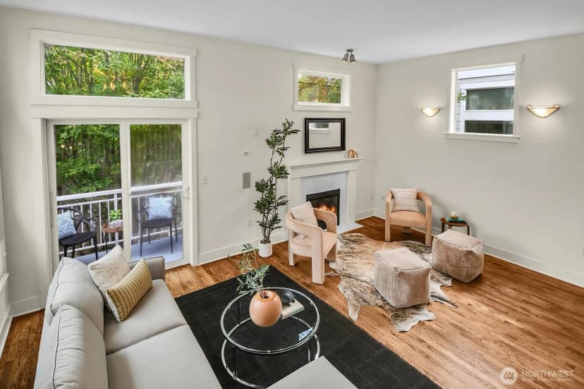 Property photo for 1818 27th Avenue, Seattle photo 6