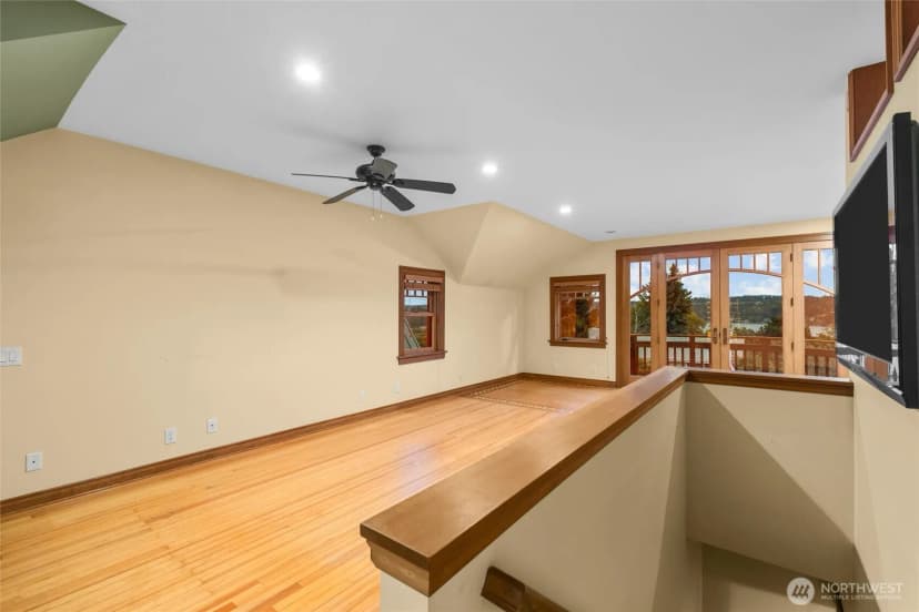 Property photo for 6705 56th Avenue S, Seattle photo 16