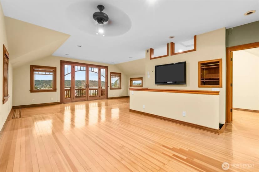 Property photo for 6705 56th Avenue S, Seattle photo 18