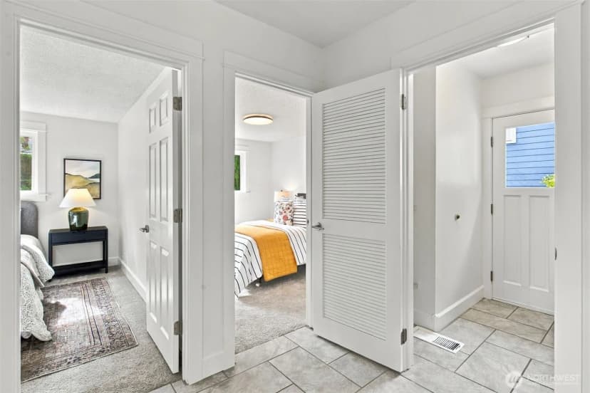 Property photo for 1723 Ne 92nd Street, Seattle photo 27