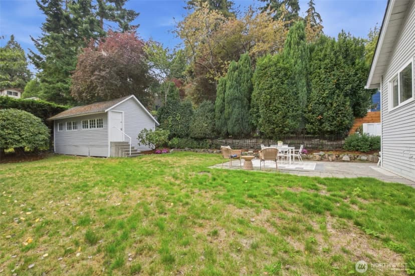 Property photo for 1723 Ne 92nd Street, Seattle photo 35