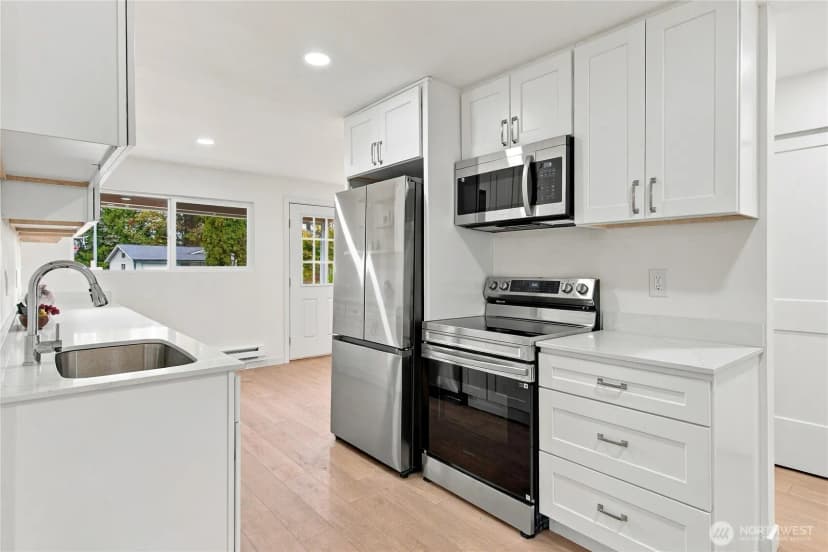 Property photo for 8520 9th Pl Ne, Lake Stevens photo 10