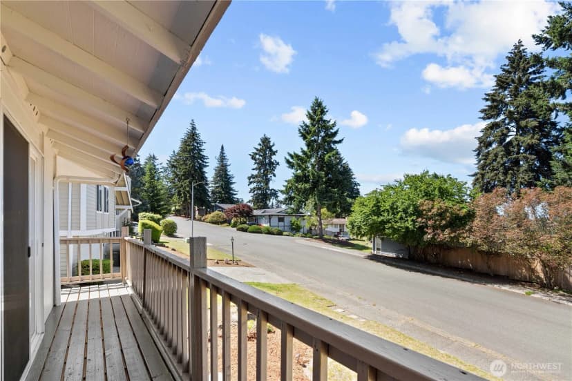 Property photo for 3907 Sw 328th St, Federal Way photo 11