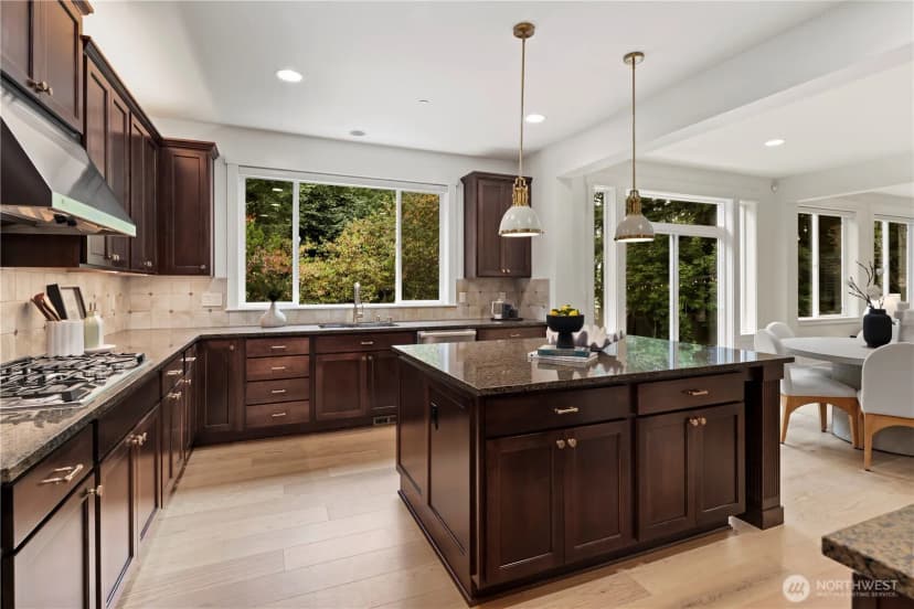 Property photo for 16809 Ne 120th Street, Redmond photo 6