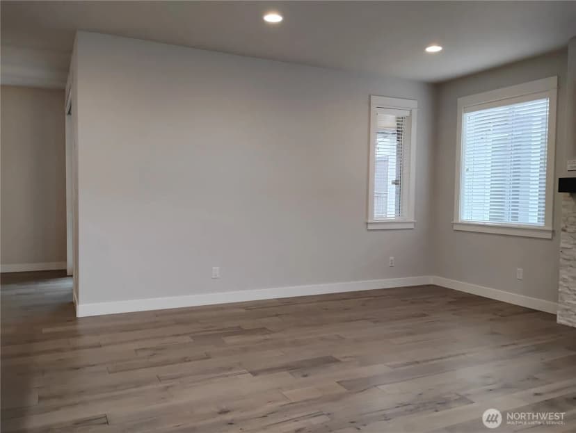 Property photo for 33533 Juniper Avenue Se, Black Diamond photo 9