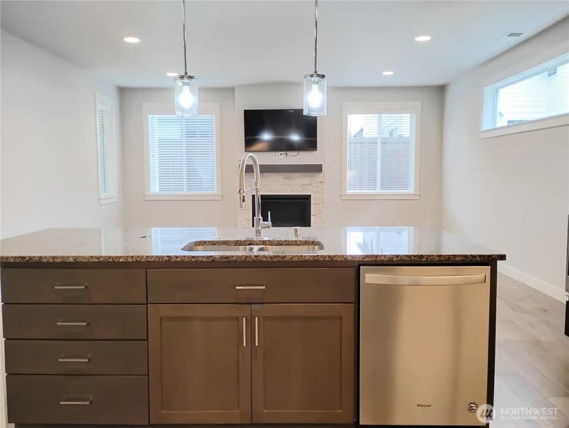 Property photo for 33533 Juniper Avenue Se, Black Diamond photo 6