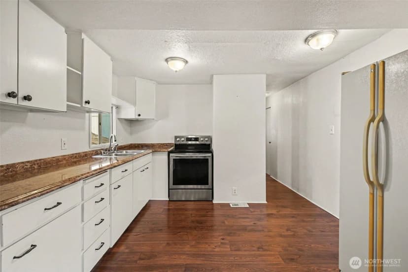 Property photo for 10515 Woodinville Drive #3, Bothell photo 10